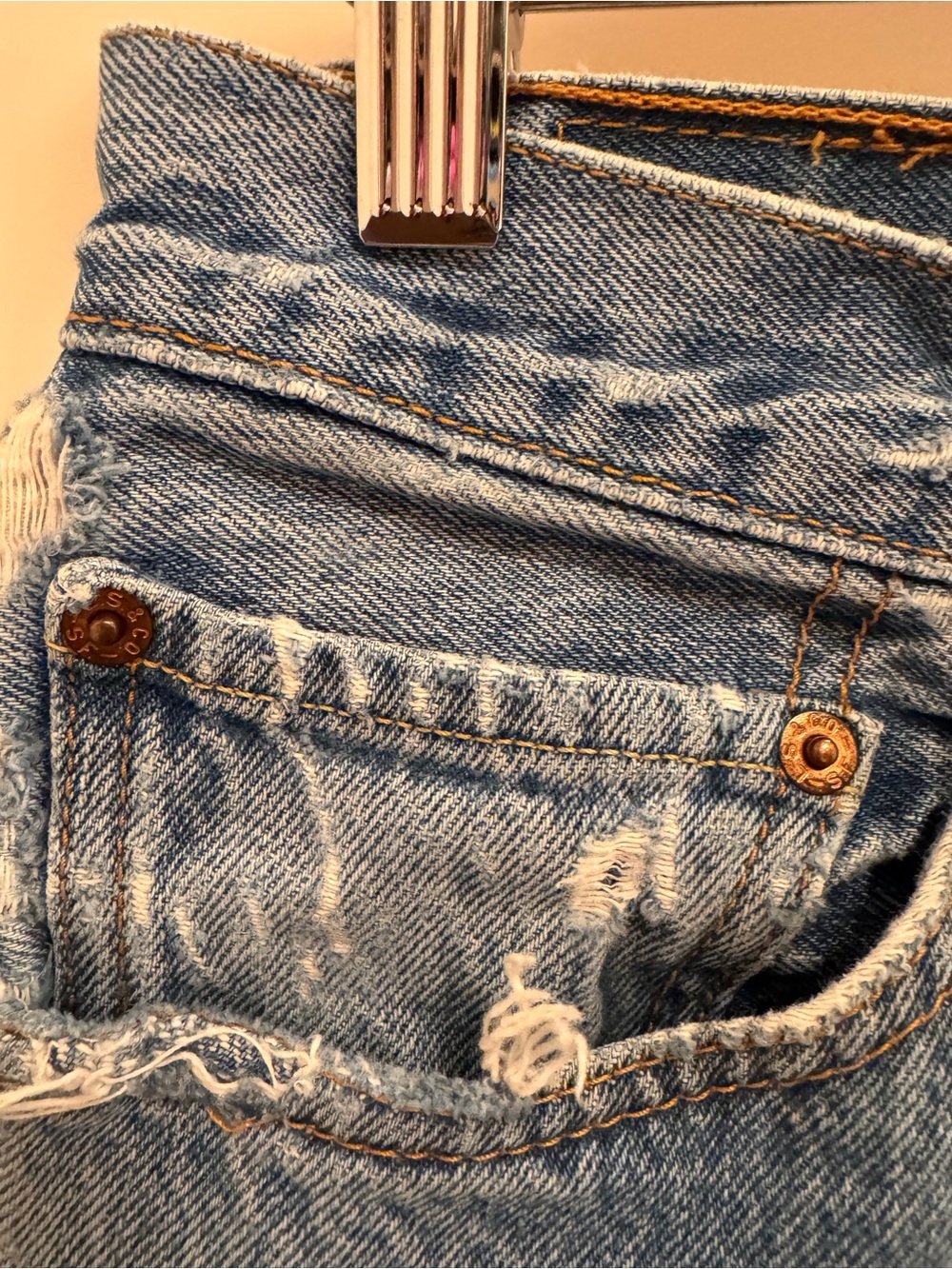 Perfectly distressed Levi’s 501 Shorts cut offs waist 30 Y2K coastal cowgirl - Picture 3 of 8